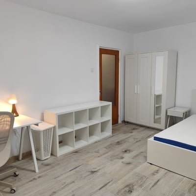 Rent of a furnished apartment near Politehnica University, Bucharest, Romania