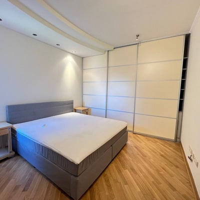 Location d'un appartement spacieux et confortable, 140 m², Vračar, Belgrade, Serbie