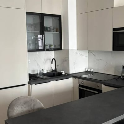 Alquiler de apartamento moderno y confortable, 70 m², Residencial Wellport, Nuevo Belgrado, Serbia