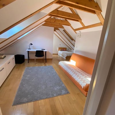 Alquiler de apartamento amplio de dos plantas, 129 m², Vračar, Belgrado, Serbia