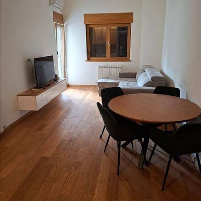 Appartement cosy 45m² à louer, Voždovac, Belgrade, Serbie