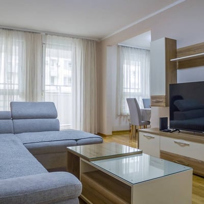 Apartamento acogedor 68m² en alquiler en Nuevo Belgrado, Serbia