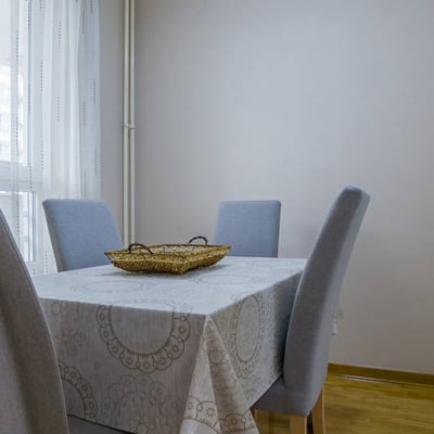 Apartamento acogedor 68m² en alquiler en Nuevo Belgrado, Serbia
