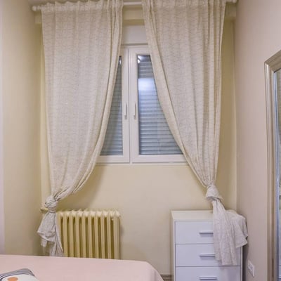 Bright Apartment 43m² for Rent in City Center, Belgrade, Serbia