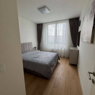 Spacious Apartment 84m² for Rent in BW Eterna Residential Complex, Belgrade, Serbia