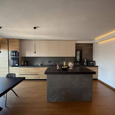 Geräumige Zweietagenwohnung 150m² zur Miete, Voždovac, Belgrad, Serbien