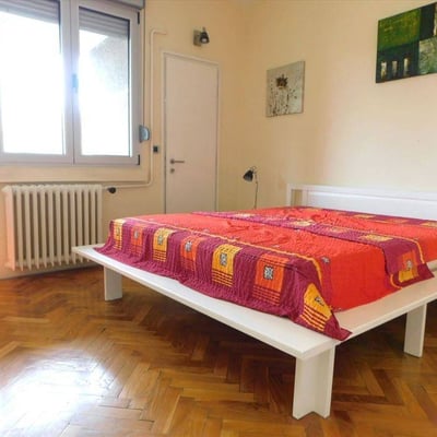 Appartement confortable 65m² à louer près du centre-ville, Vračar, Belgrade, Serbie
