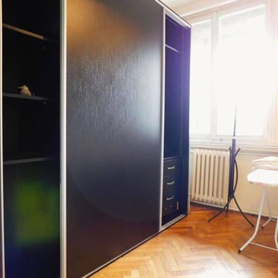 Appartement confortable 65m² à louer près du centre-ville, Vračar, Belgrade, Serbie