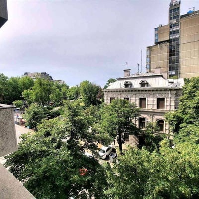 Appartement confortable 65m² à louer près du centre-ville, Vračar, Belgrade, Serbie