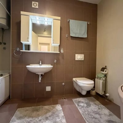 Se alquila apartamento acogedor con parking, Nuevo Belgrado, Belgrado, Serbia