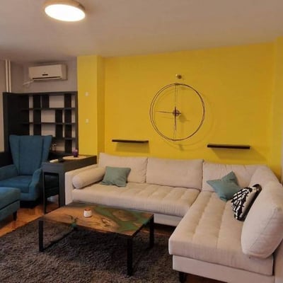 Se alquila apartamento espacioso, Nuevo Belgrado, Serbia