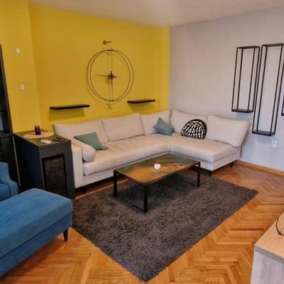 Se alquila apartamento espacioso, Nuevo Belgrado, Serbia