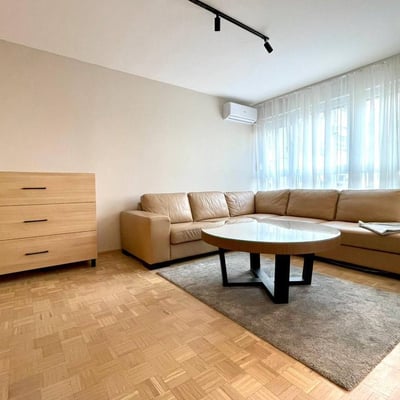 Geräumige Wohnung 70m² zur Miete, Neu-Belgrad, Serbien