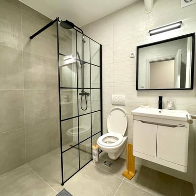 Apartamento espacioso 70m² en alquiler, Nuevo Belgrado, Serbia