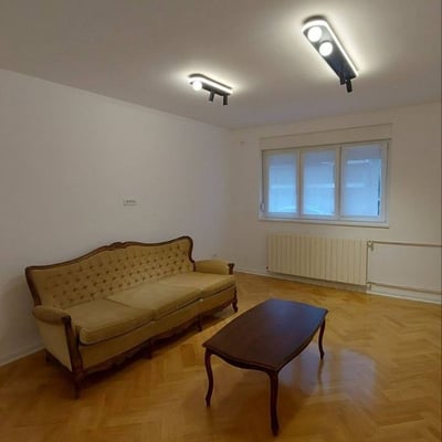 Apartamento confortable 60m² en alquiler en el centro, Belgrado, Serbia