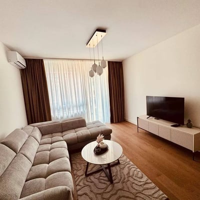 Apartamento nuevo y moderno 55m² en alquiler en complejo residencial BW Quartet 3, Belgrado, Serbia