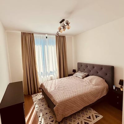 Apartamento nuevo y moderno 55m² en alquiler en complejo residencial BW Quartet 3, Belgrado, Serbia