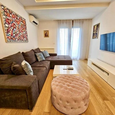 Appartement moderne 54m² à louer dans la résidence A Block, Nouveau Belgrade, Serbie