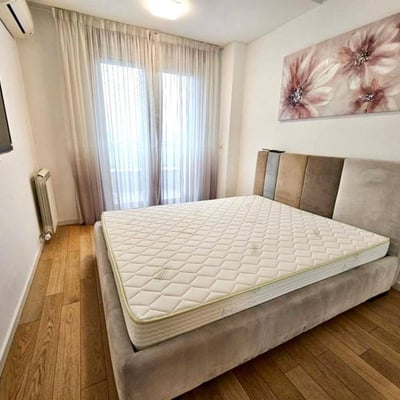 Appartement moderne 54m² à louer dans la résidence A Block, Nouveau Belgrade, Serbie