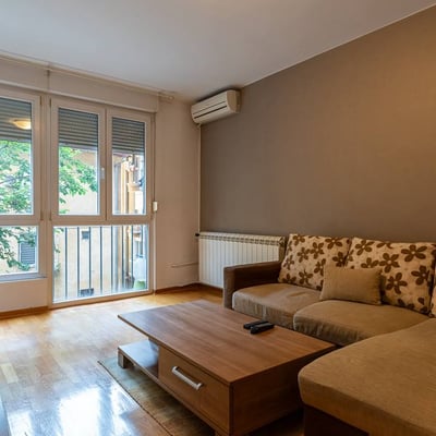 Apartamento amueblado 50m² en alquiler cerca del centro, Belgrado, Serbia