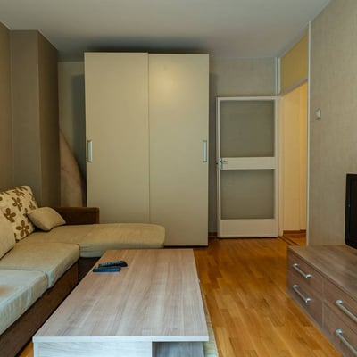 Apartamento amueblado 50m² en alquiler cerca del centro, Belgrado, Serbia