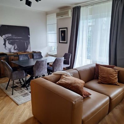 Spacious Apartment 145m² for Rent in Vračar, Belgrade, Serbia