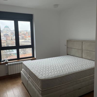 Apartamento moderno 98m² en alquiler en un edificio nuevo en Vračar, Belgrado, Serbia