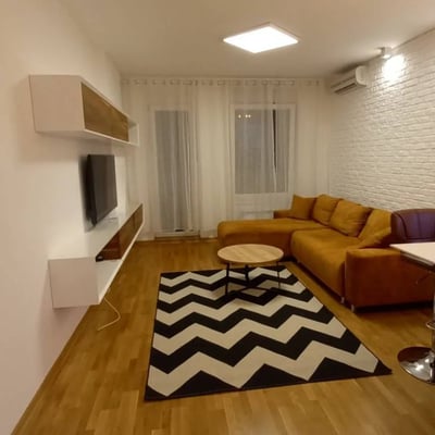Estudio acogedor 35m² en alquiler en el complejo residencial A Blok, Belgrado, Serbia
