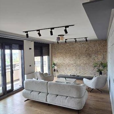 Alquiler de apartamento espacioso 90m² en edificio nuevo, Zvezdara, Belgrado, Serbia