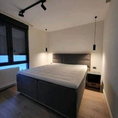 Alquiler de apartamento espacioso 90m² en edificio nuevo, Zvezdara, Belgrado, Serbia