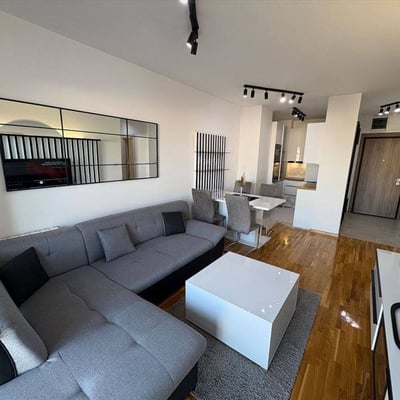 Alquiler de apartamento moderno 52m² en el complejo Green Residence, Belgrado, Serbia