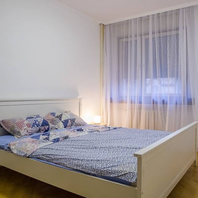 Apartamento luminoso 102m² en alquiler en el centro de Vračar, Belgrado, Serbia