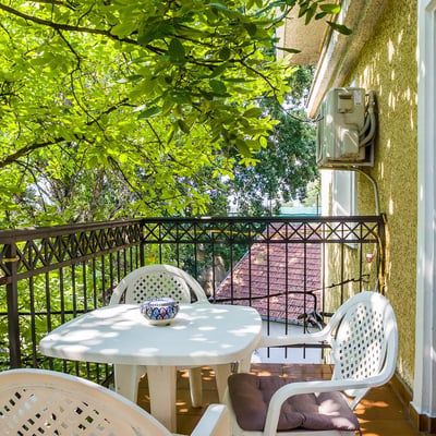 Spacious Apartment 100m² for Rent, Senjak District, Belgrade, Serbia