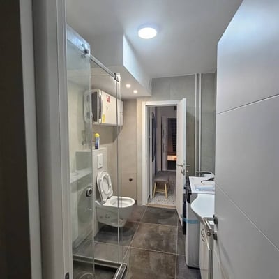 Apartamento luminoso 64m² en alquiler, Nuevo Belgrado, Serbia