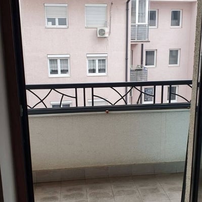 Cómodo apartamento de 46 m² en alquiler en el distrito de Voždovac, Belgrado