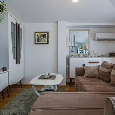 Luminoso apartamento de 38 m² en alquiler en el distrito de Zvezdara, Belgrado, Serbia