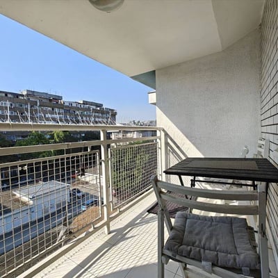 Acogedor apartamento de dos plantas de 91 m² en alquiler en Nuevo Belgrado, Serbia