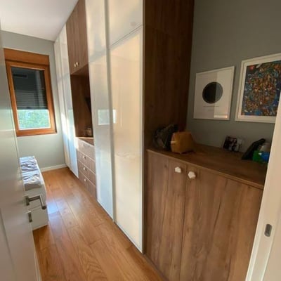 Appartement meublé confortable de deux pièces de 46 m² à Senjak, Belgrade, Serbie