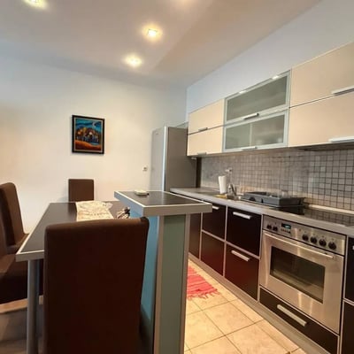 Cómodo apartamento de 61 m² con parking en Voždovac, Belgrado, Serbia