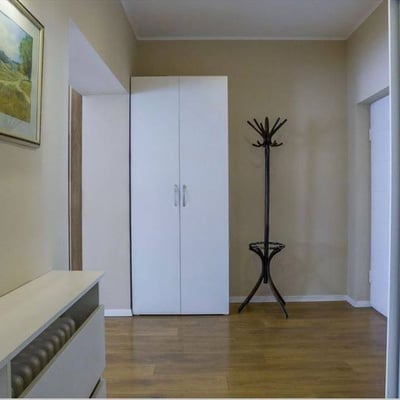 Аренда просторной квартиры 64 м² в Врачаре, Белград