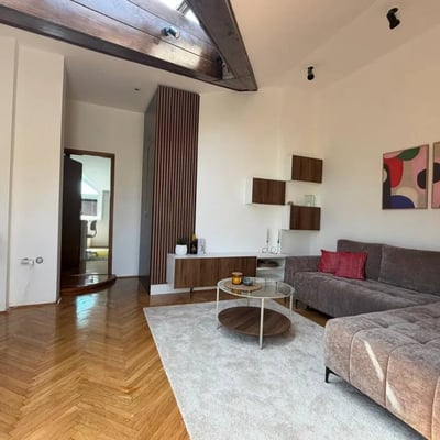Аренда уютной трехкомнатной квартиры 64 м² в районе Вождовац, Белград