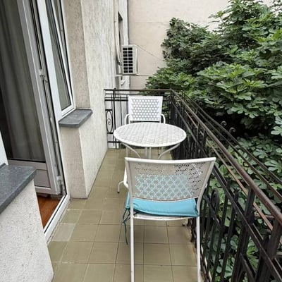 Location d'appartement spacieux et lumineux de 80 m² dans le centre-ville, Belgrade