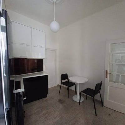 Alquiler de apartamento cómodo de 70 m² en el centro de la ciudad, Belgrado, Serbia