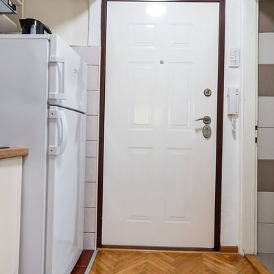 Bright 45 m² apartment for rent in Vračar, Belgrade, Serbia