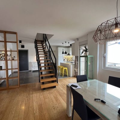 Alquiler de apartamento luminoso de dos plantas de 180 m² en Voždovac, Belgrado, Serbia
