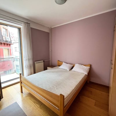 Аренда уютной квартиры 53 м² с видом на Храм Святого Саввы в центре Белграда, Сербия