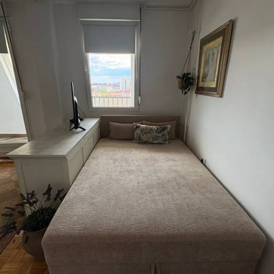Bright 33 m² apartment for rent in the city center, Belgrade, Serbia