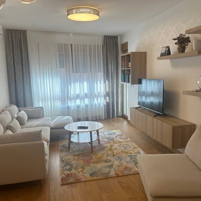 Аренда просторной квартиры 90 м² в новом доме рядом с парком Ташмайдан, Белград, Сербия