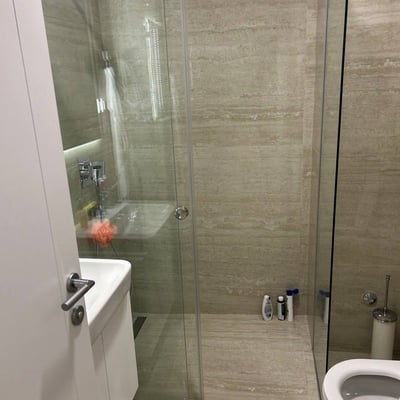 Аренда просторной квартиры 90 м² в новом доме рядом с парком Ташмайдан, Белград, Сербия