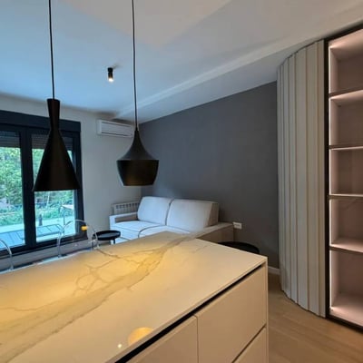 Аренда компактной квартиры-студии 35 м² в районе Врачар, Белград, Сербия